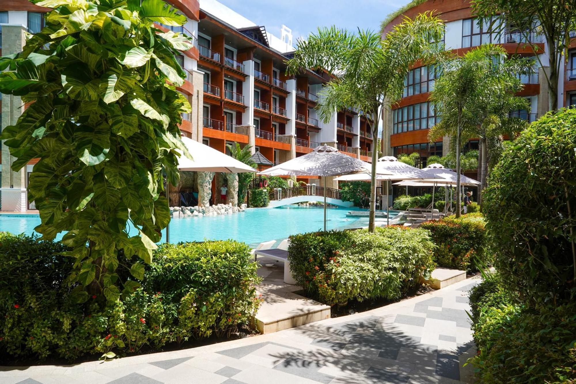 Mandarin Bay Resort And Spa Balabag  Exterior photo